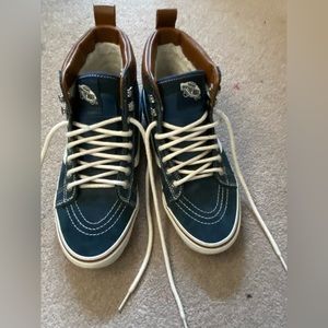 COPY - Vans high-top shoes suede and lined for winter 6.5 NWOT